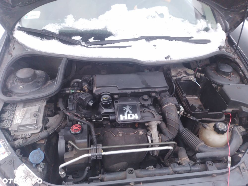 PEUGEOT 206  1.4 HDi 70 (DV4TD)- LAMPA TYŁ PRAWA LEWA - 29