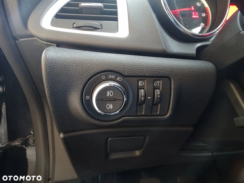 Opel Astra 1.6 Design Edition - 35