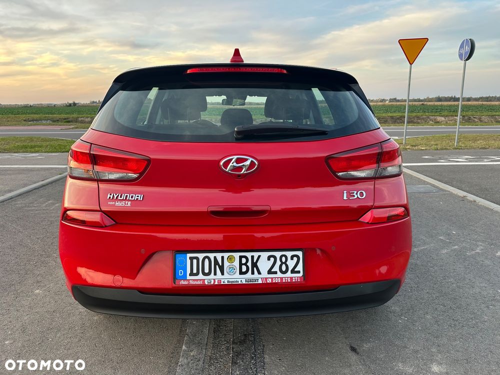 Hyundai i30 blue 1.4 Passion - 5