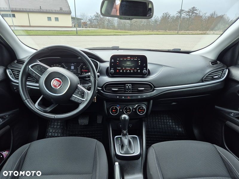 Fiat Tipo 1.6 MultiJet DCT Lounge - 11