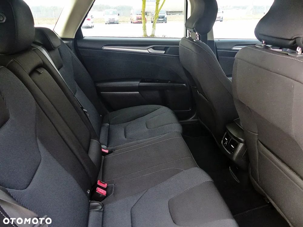 Ford Mondeo 2.0 TDCi Edition PowerShift - 24