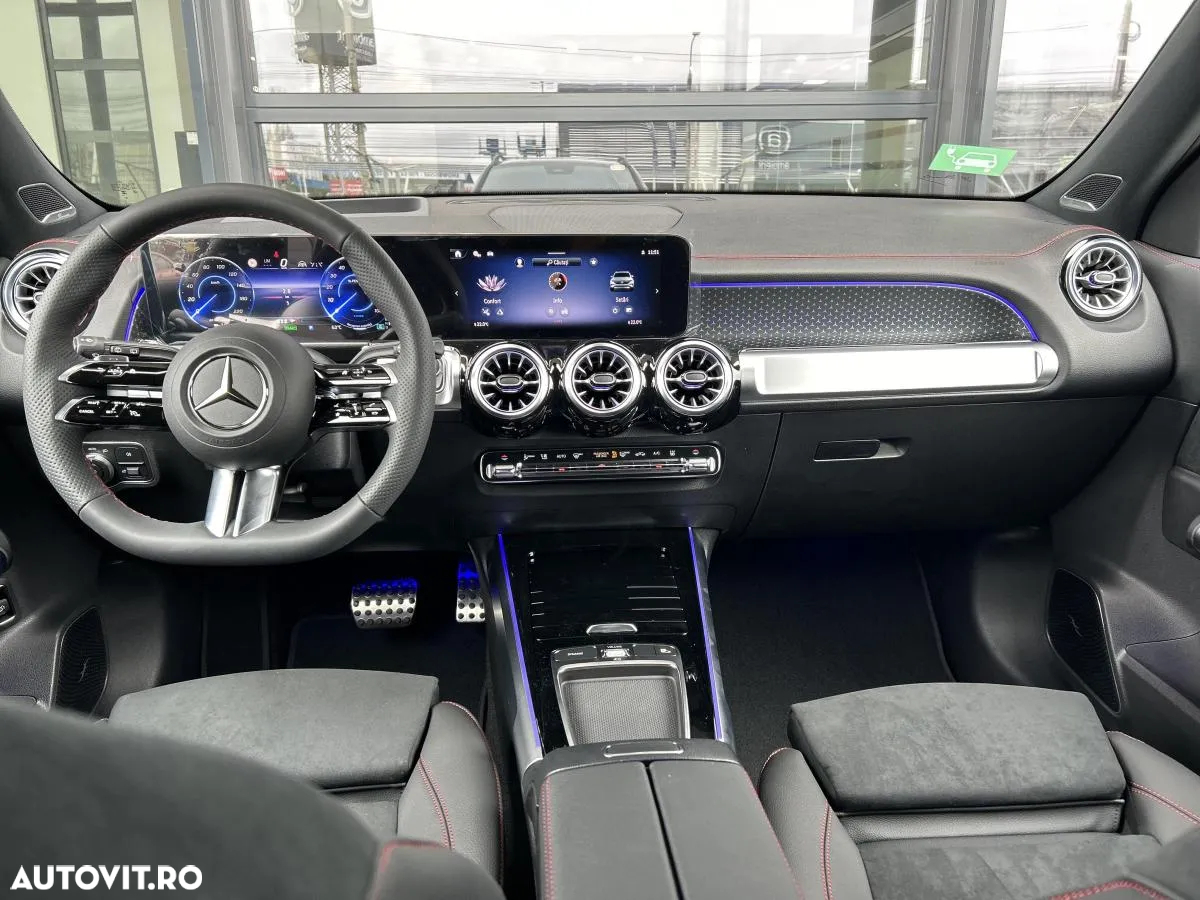 Mercedes-Benz EQB 300 4MATIC - 11