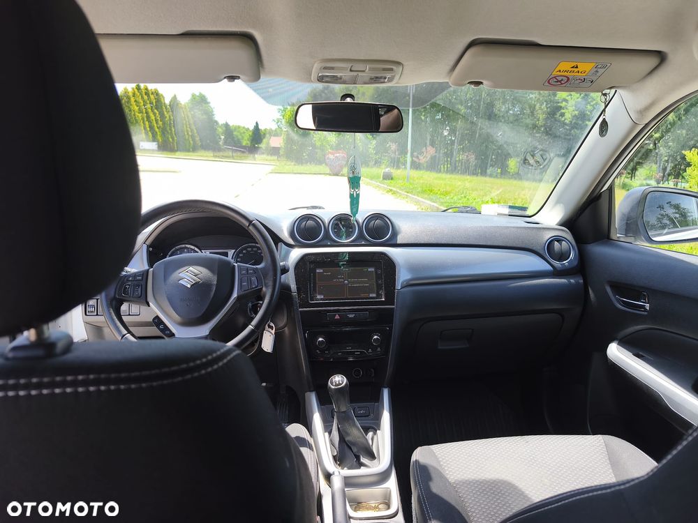 Suzuki Vitara 1.6 Comfort 2WD - 2