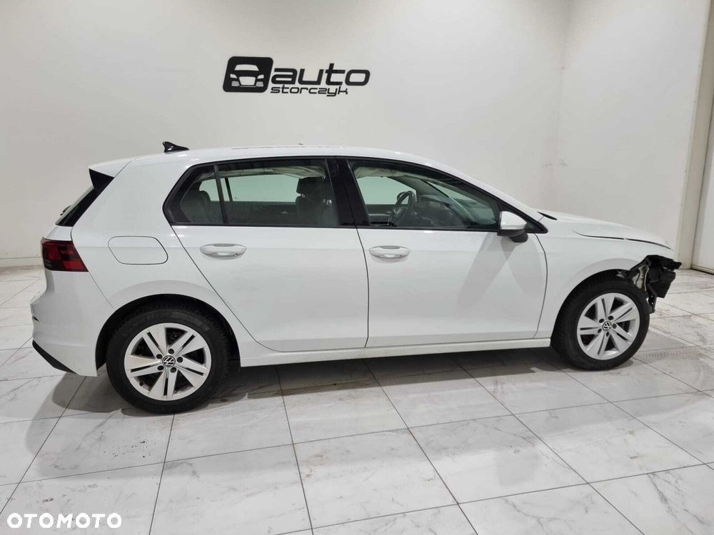 Volkswagen Golf - 2
