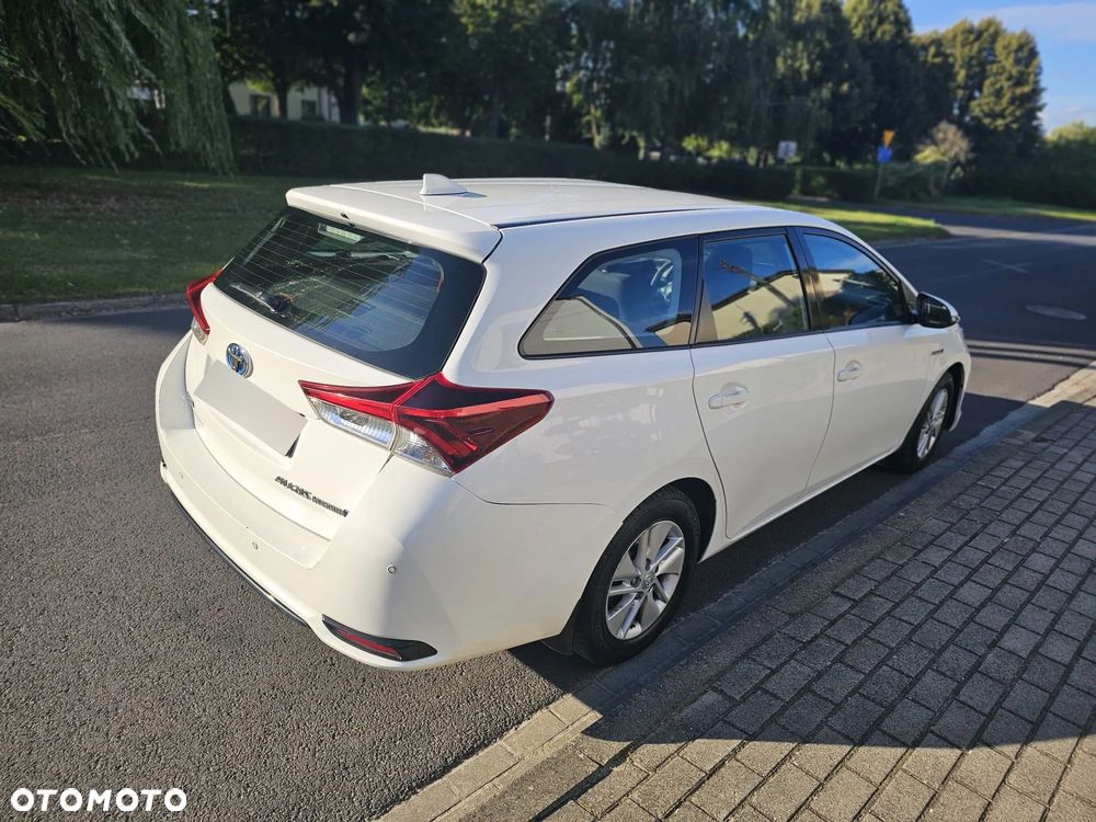 Toyota Auris Hybrid 135 Active - 14