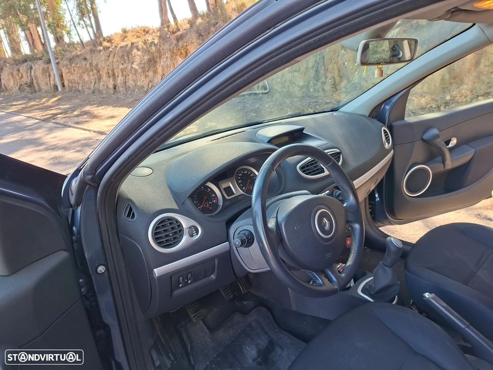 Renault Clio - 3