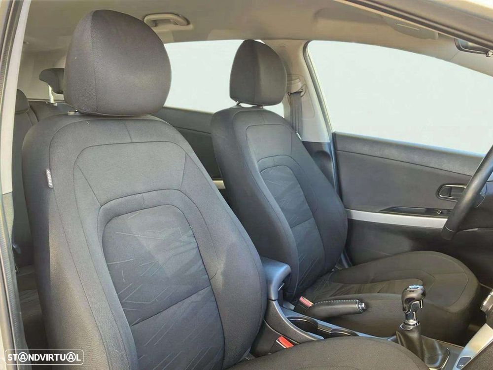 Kia Ceed SW 1.4 CRDi Nav Line - 14