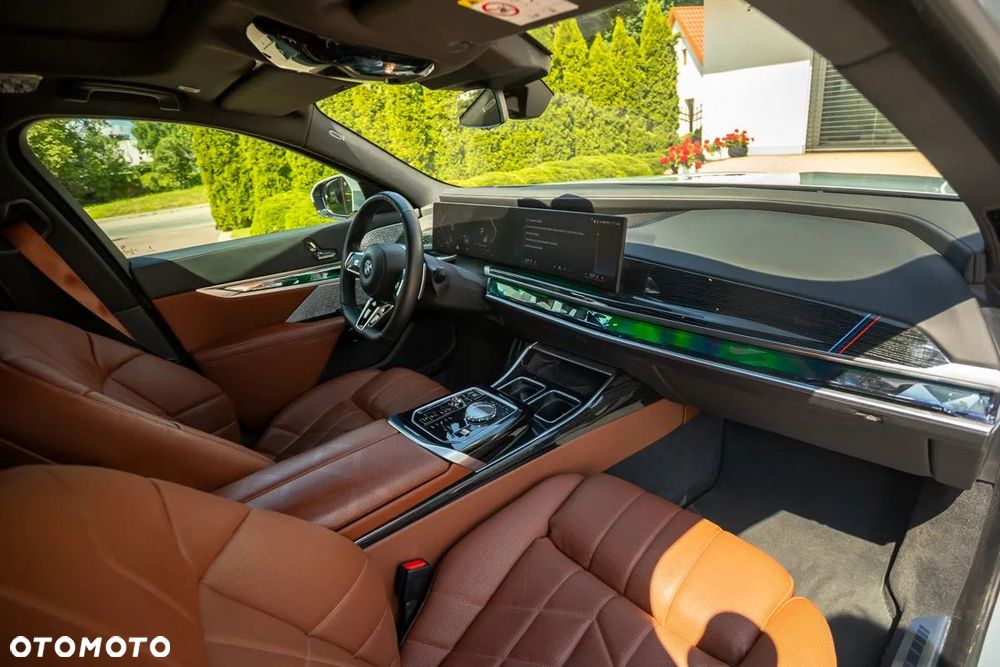 BMW Seria 7 740d xDrive mHEV Individual Edition sport - 21