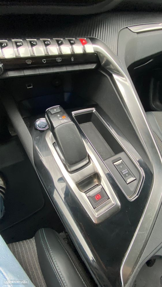 Peugeot 3008 1.6 Hybrid Allure Pack e-EAT8 - 49