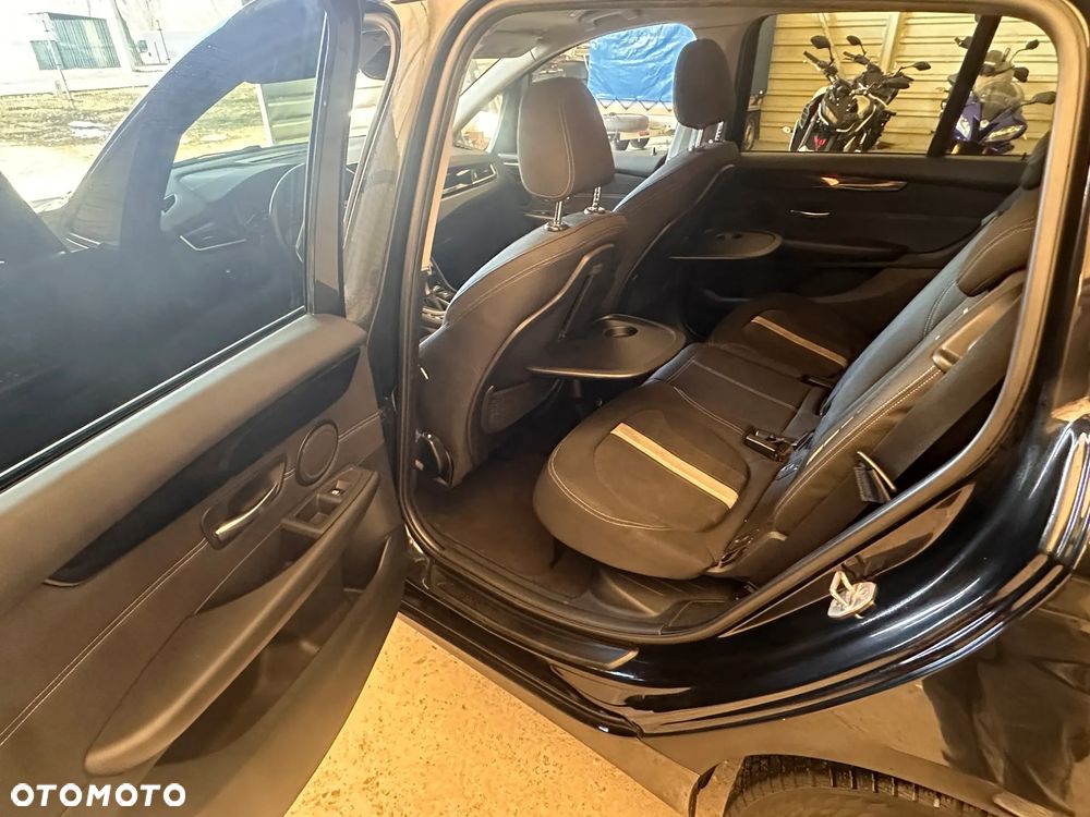 BMW Seria 2 218d GT xDrive - 8