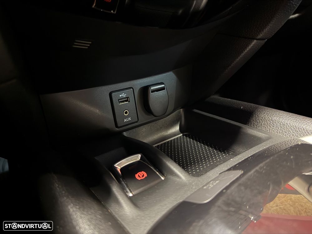 Nissan X-Trail 1.6 dCi Tekna Xtronic - 26