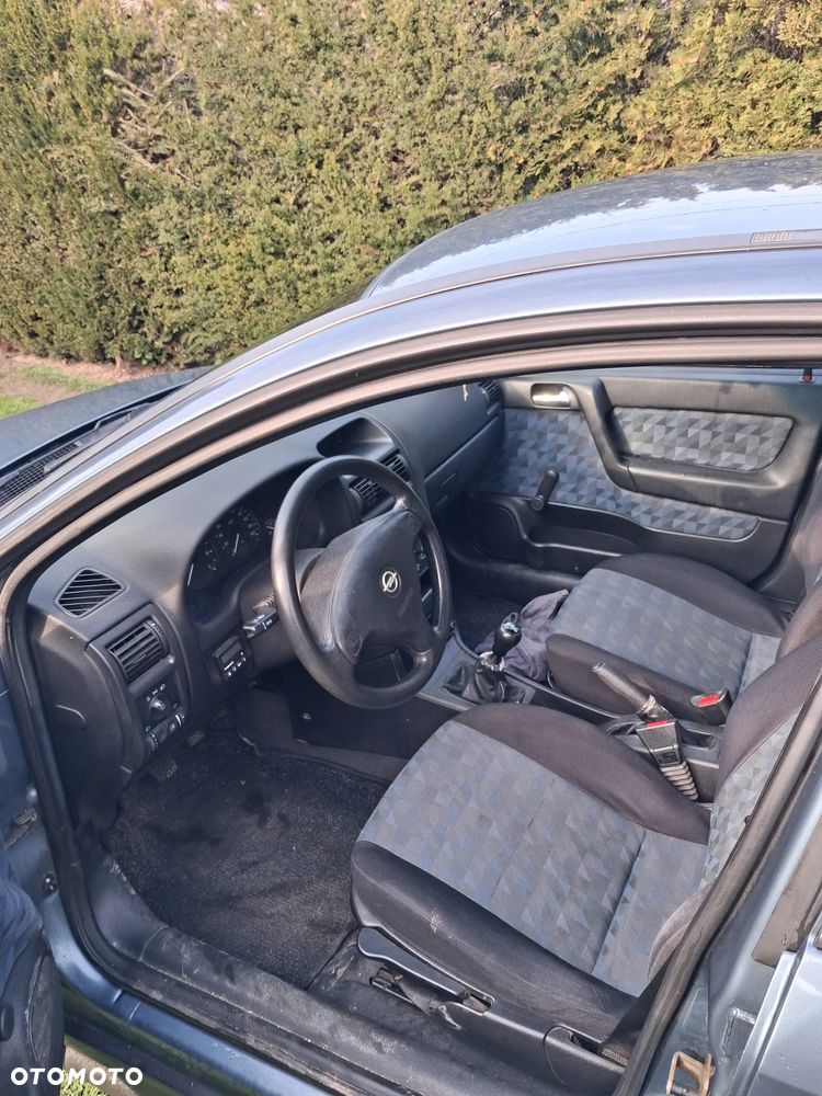 Opel Astra 1.6 - 2