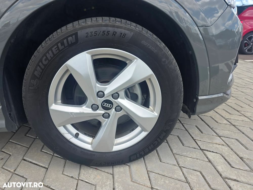 Audi Q3 2.0 35 TDI S tronic Advanced - 5