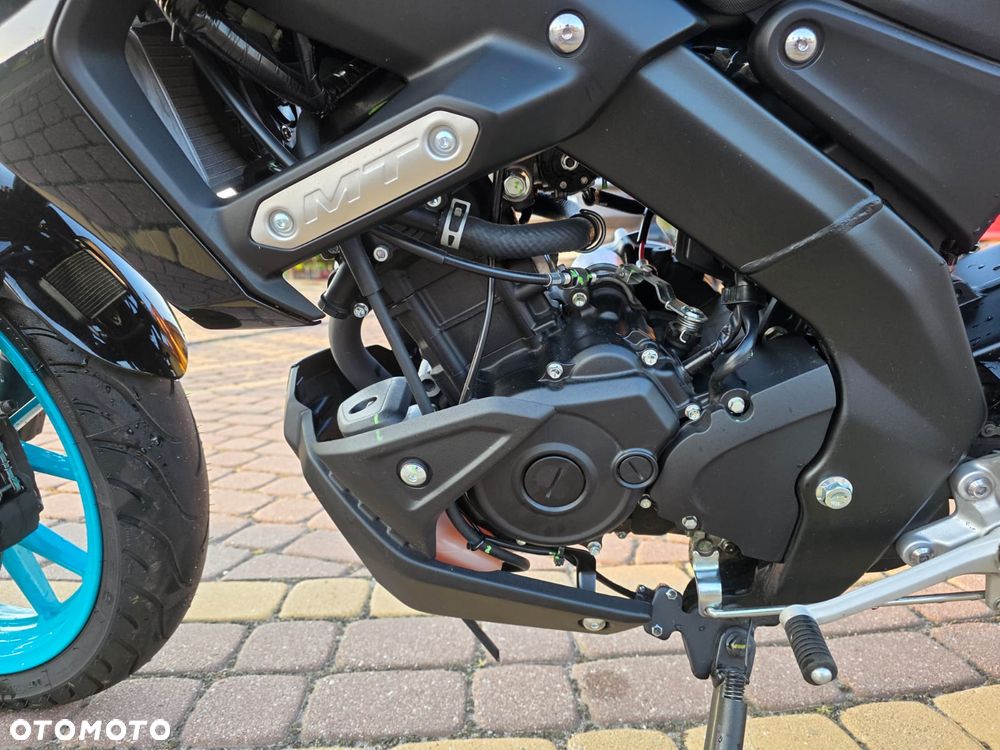 Yamaha MT - 17