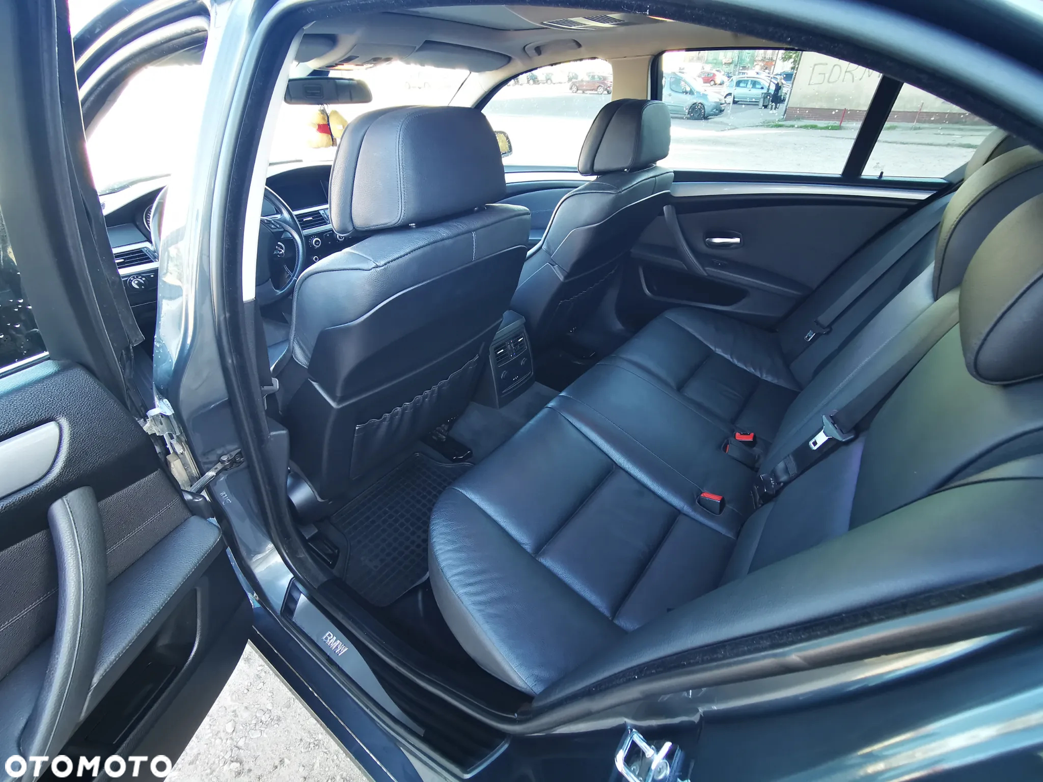 BMW Seria 5 530d Touring - 13