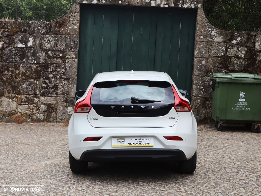 Volvo V40 D2 Kinetic - 3