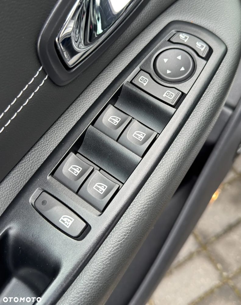 Renault Scenic ENERGY TCe 130 S&S Bose Edition - 16