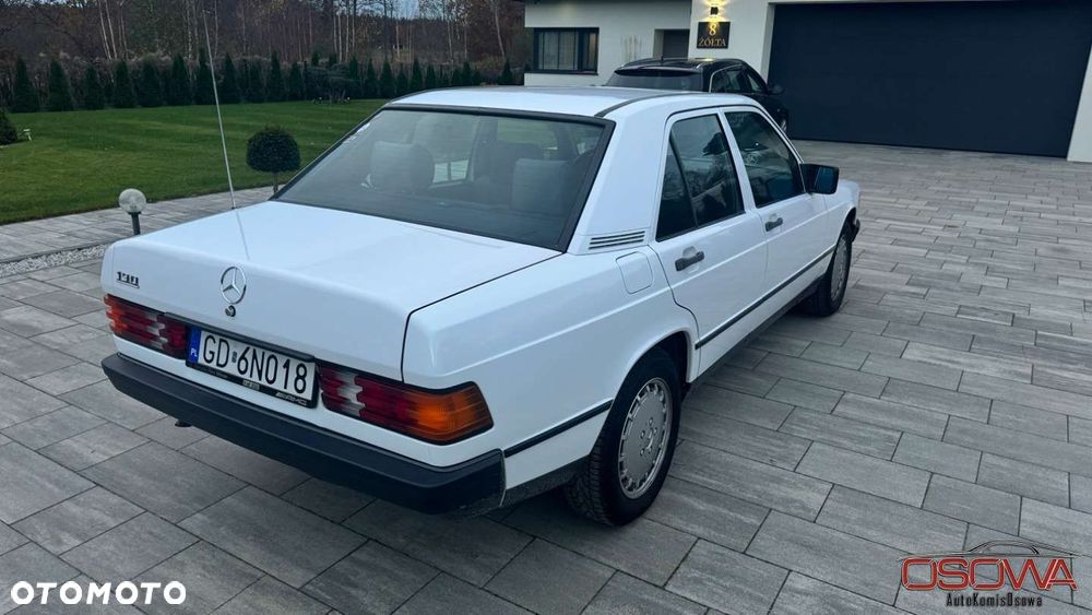 Mercedes-Benz W201 (190) - 17