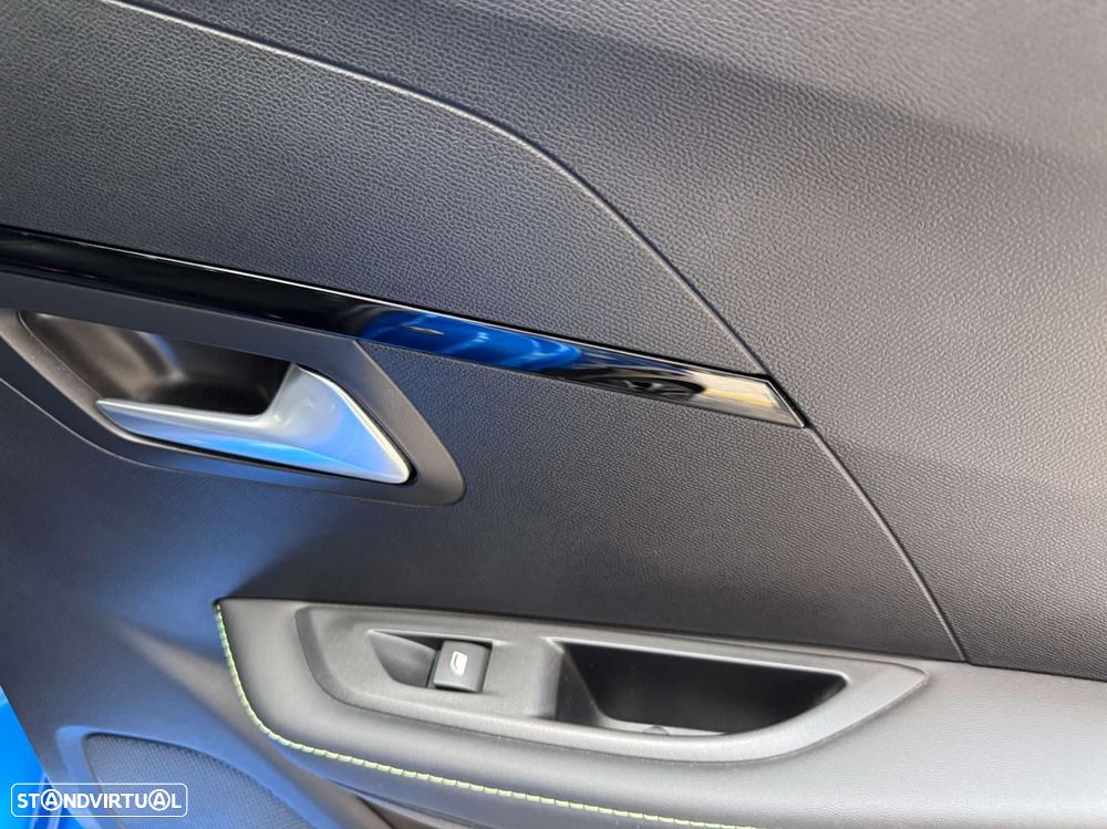 Peugeot 208 1.2 PureTech GT - 33