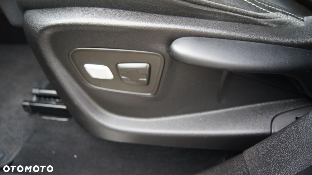 Renault Scenic 1.2 TCe Energy Bose Edition - 19