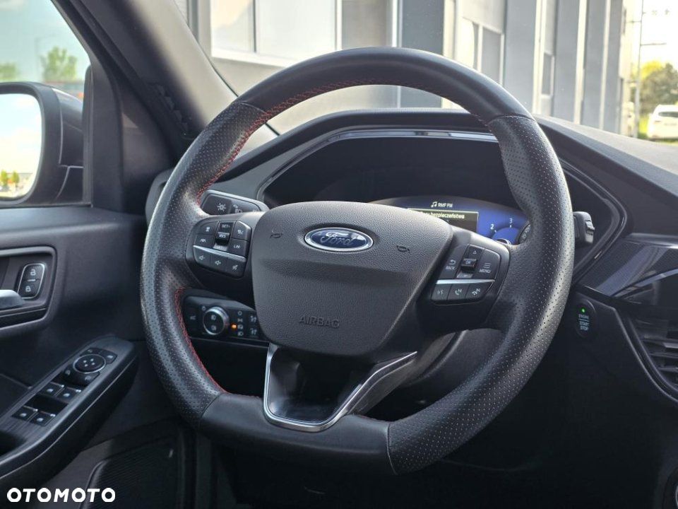 Ford Kuga - 17