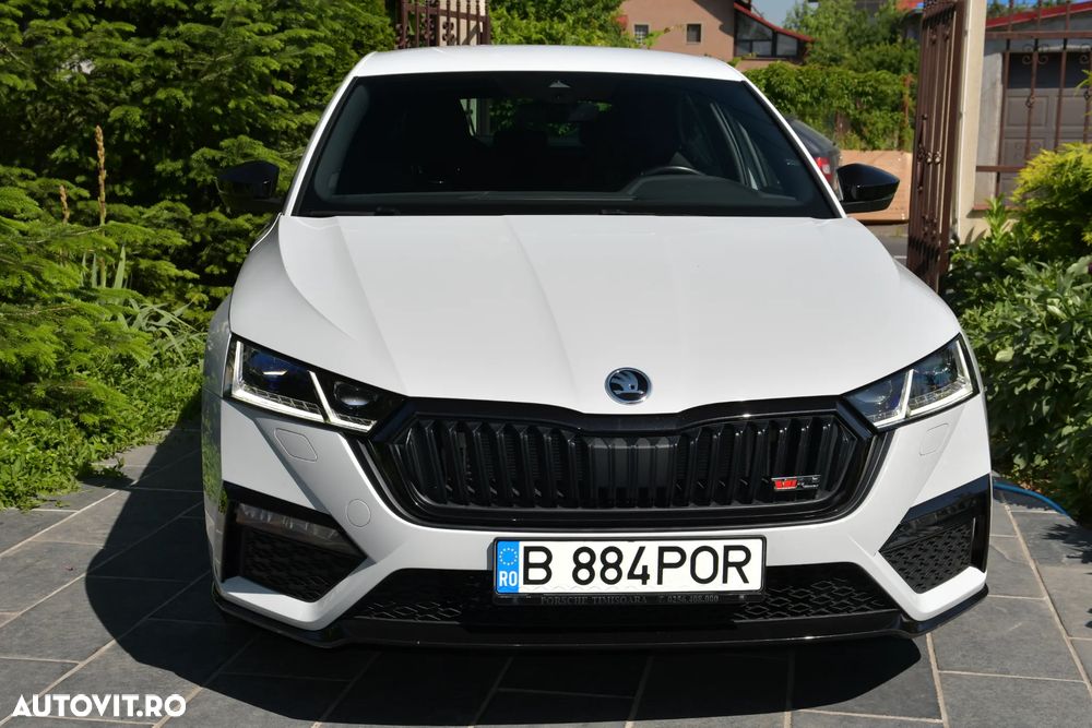 Skoda Octavia 2.0 TSI DSG RS - 20