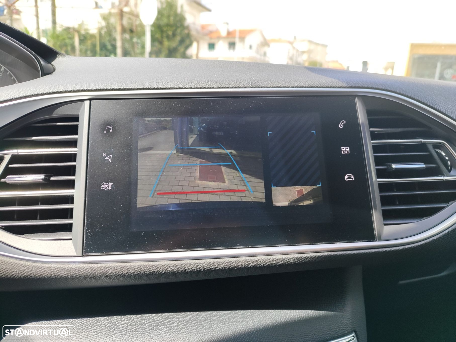 Peugeot 308 SW 1.5 BlueHDi Style - 17