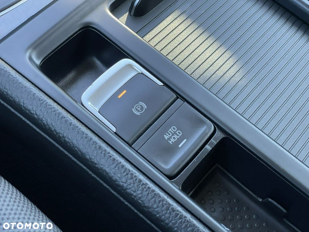 Volkswagen Golf - 18