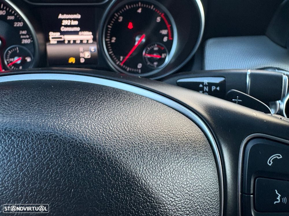 Mercedes-Benz CLA 180 d Shooting Brake Urban Aut. - 20