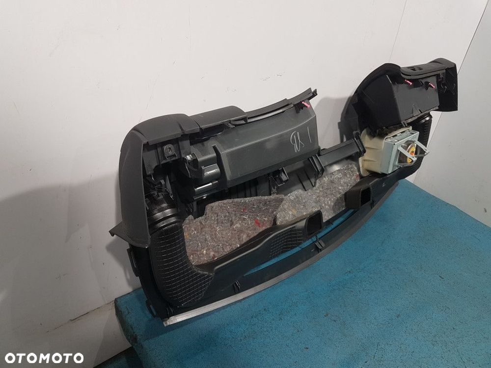 TOYOTA YARIS II DESKA ROZDZIELCZA - 6