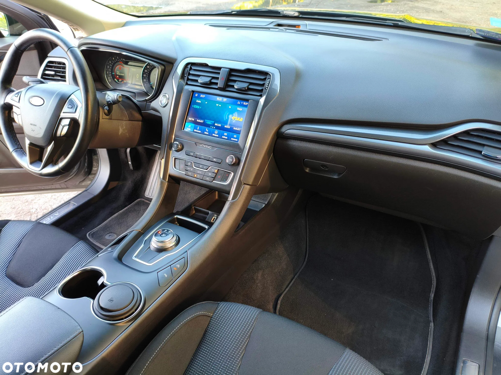 Ford Mondeo 2.0 EcoBlue Titanium - 14