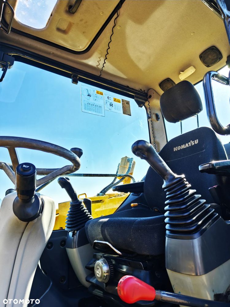 Komatsu PW 98MR-8 - 14