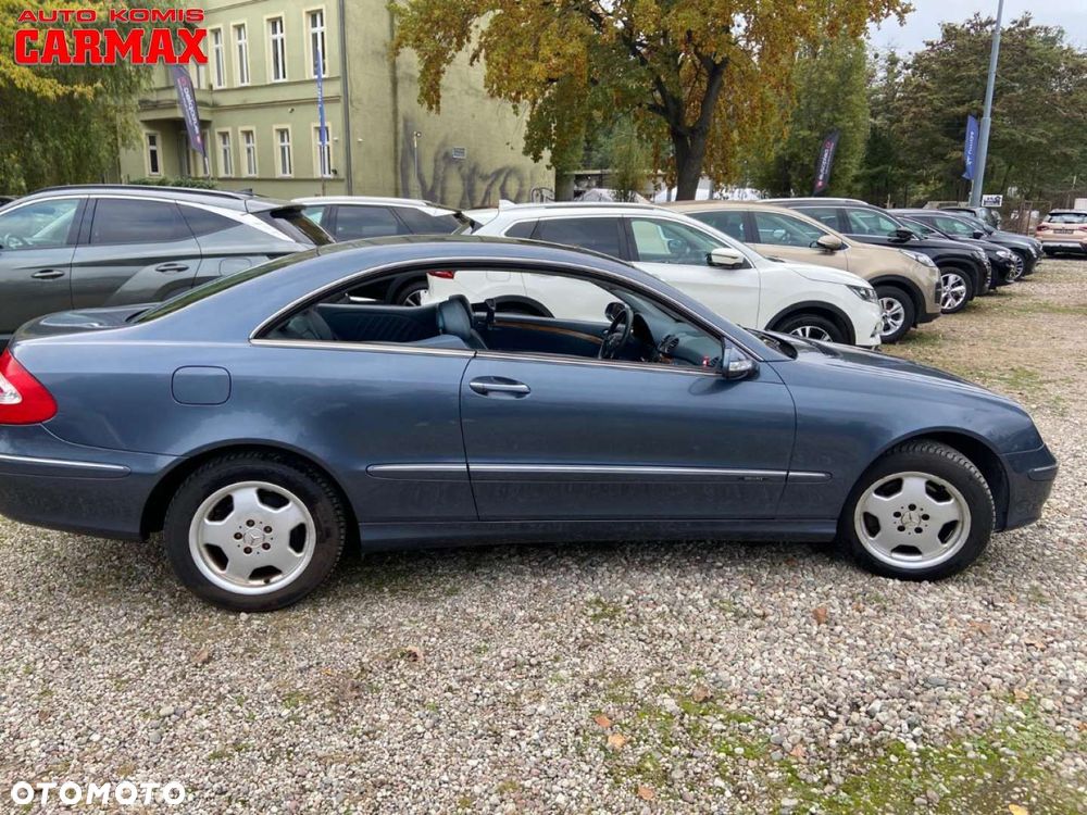 Mercedes-Benz CLK - 10