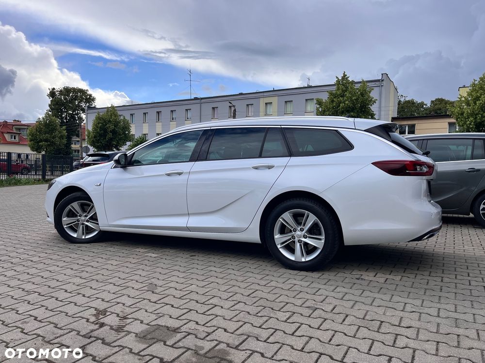 Opel Insignia - 11