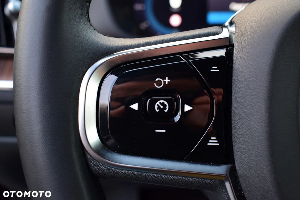 Volvo XC 60 T8 Plug-In Hybrid AWD Inscription Expression - 12