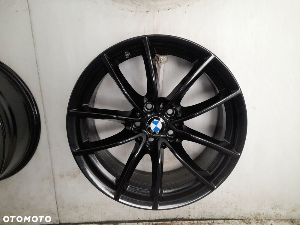 Felgi aluminiowe BMW OE 6880047 7.0" x 18" 5x112 ET22 - 4