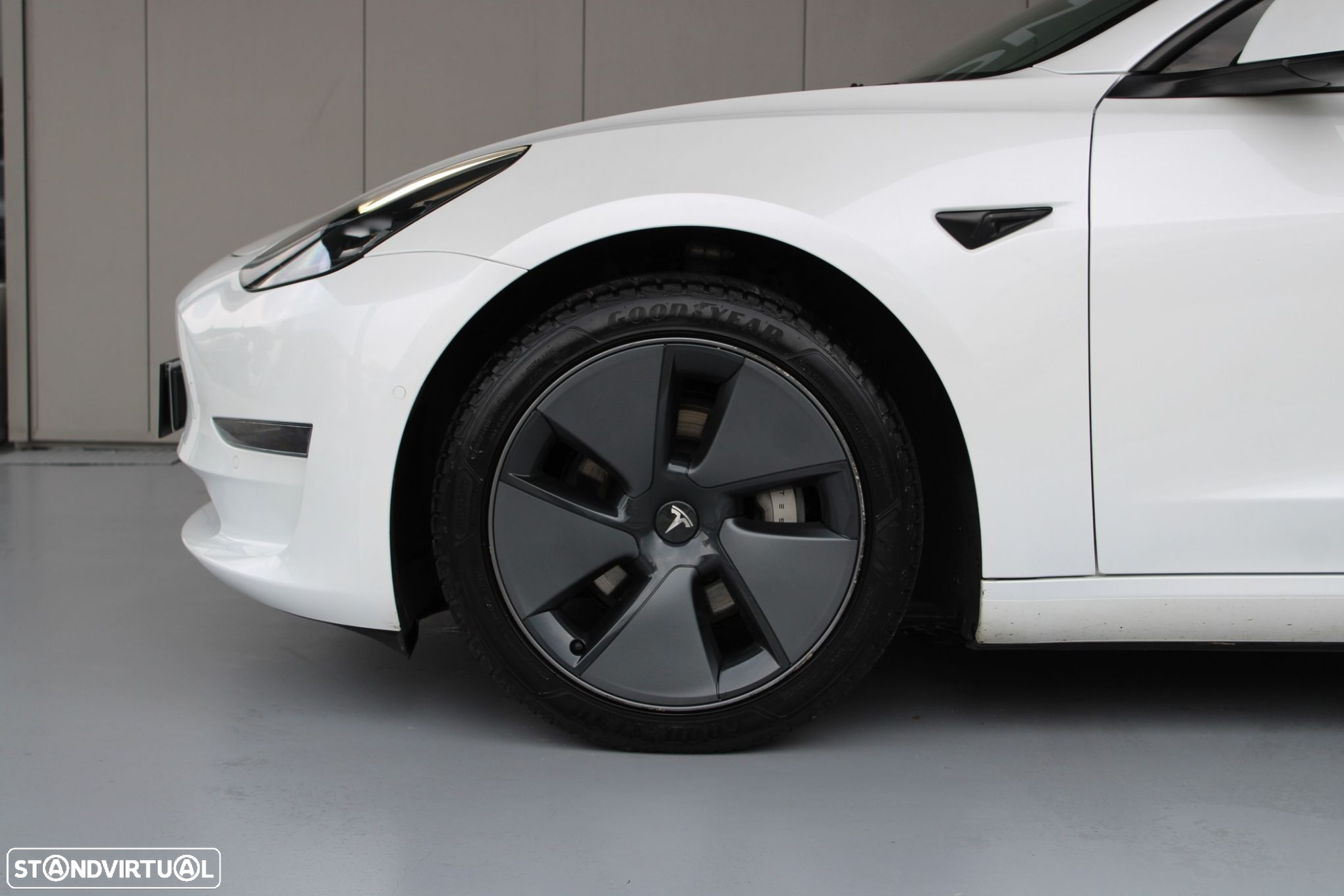 Tesla Model 3 Standard Range Plus RWD - 5