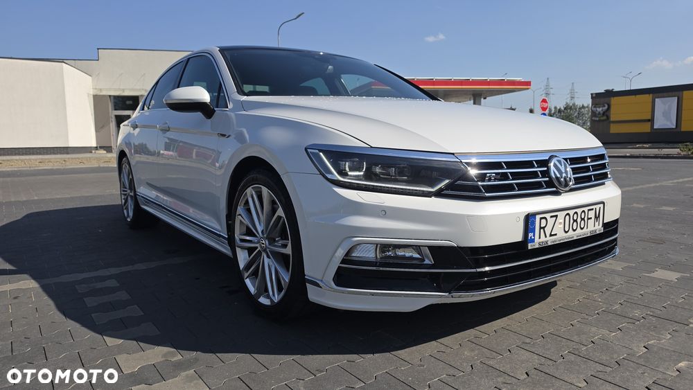 Volkswagen Passat - 2