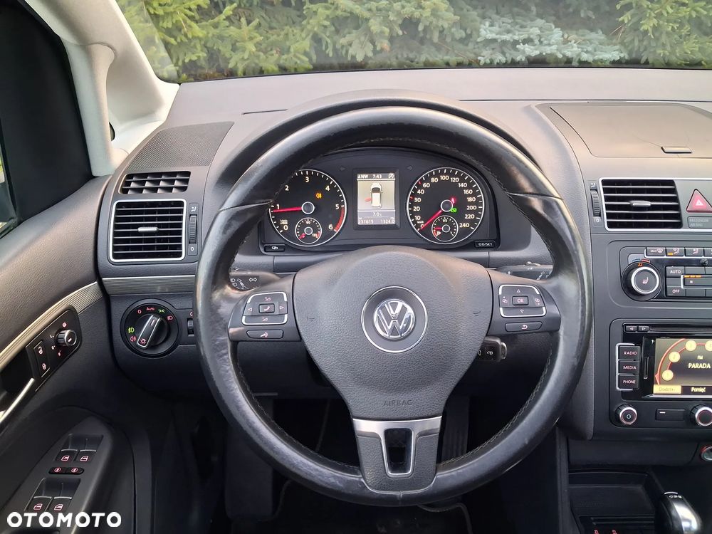 Volkswagen Touran 2.0 TDI Highline DSG - 33