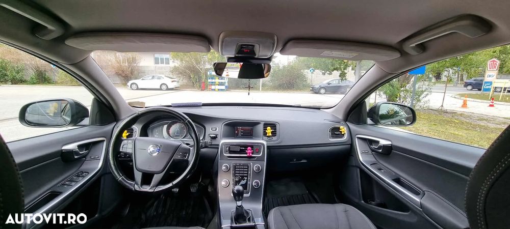 Volvo S60 D3 Start-Stop Momentum - 16