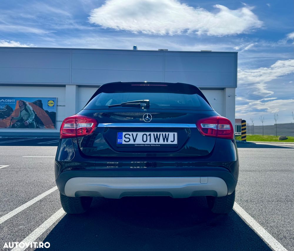 Mercedes-Benz GLA 200 - 7
