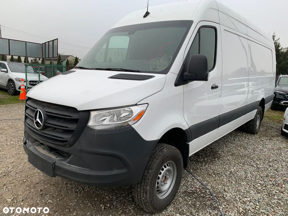 Mercedes-Benz Sprinter - 3