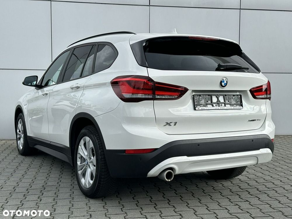 BMW X1 xDrive25e Advantage - 10