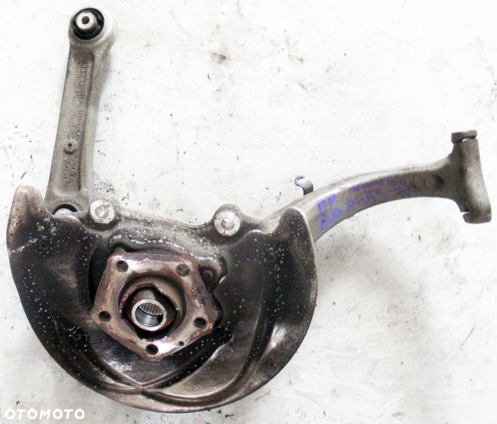 AUDI A4 B9 2.0 TDI ZWROTNICA PRAWA PRZEDNIA PRZÓD 8W0407242F - 1