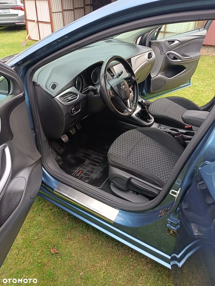 Opel Astra - 16