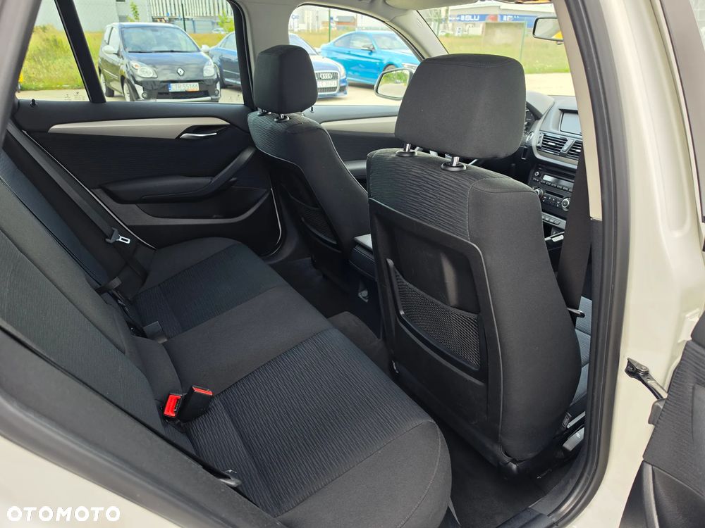 BMW X1 xDrive18d - 8