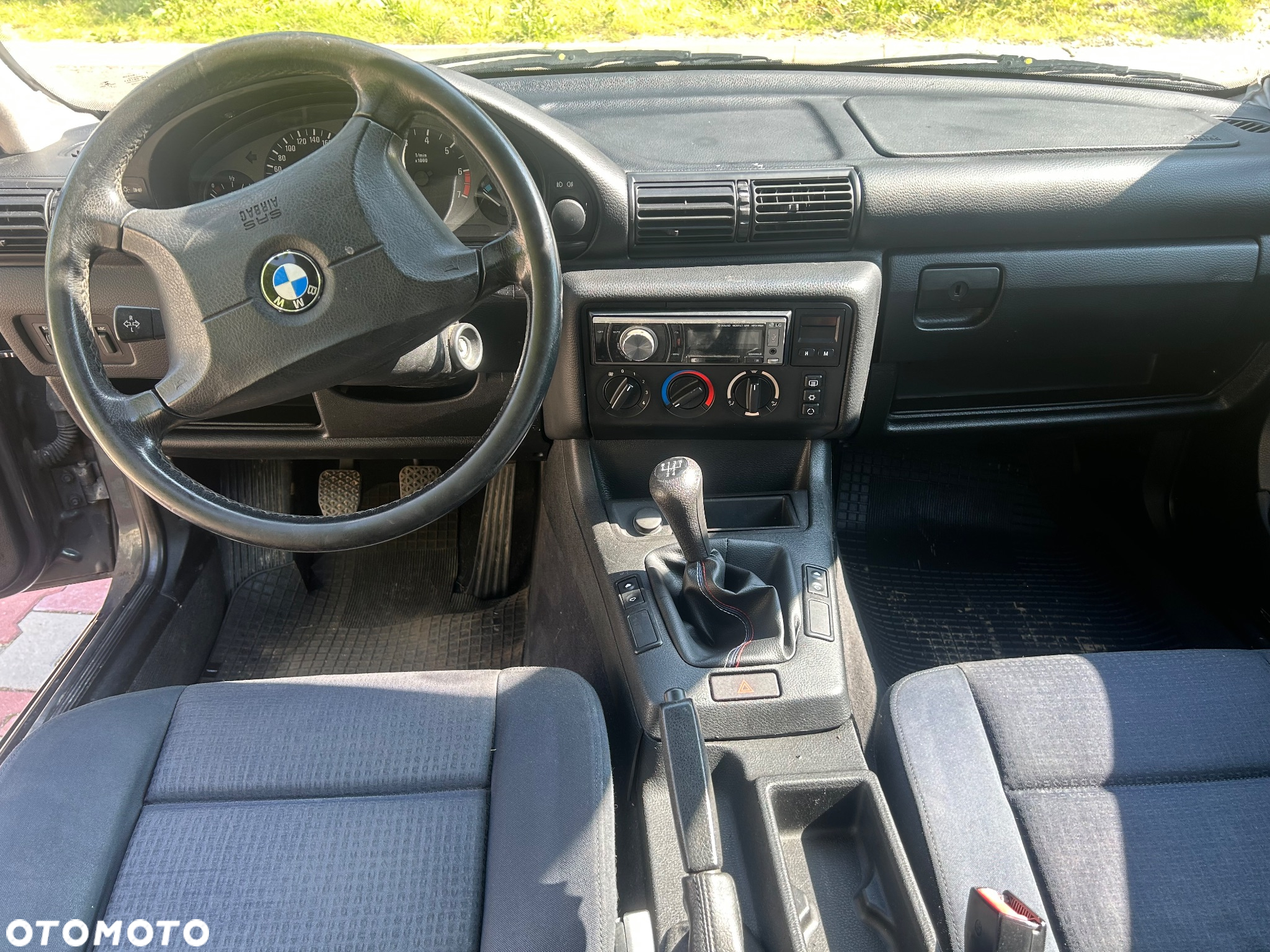 BMW Seria 3 316i - 10
