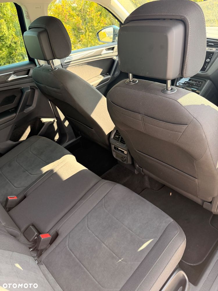 Volkswagen Tiguan - 12