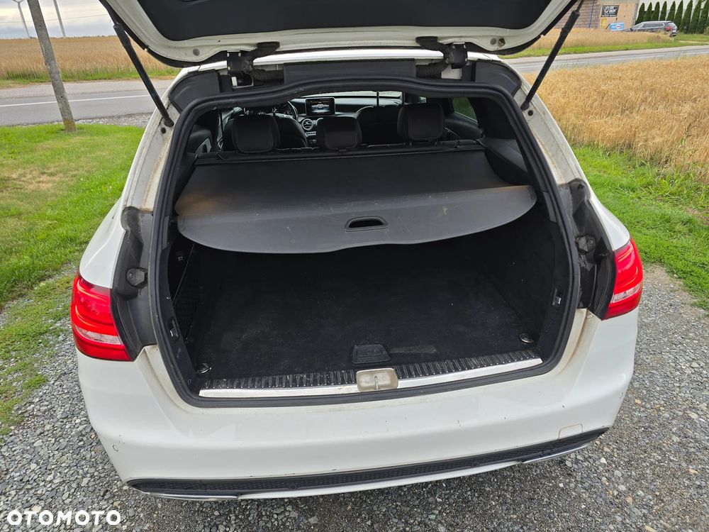 Mercedes-Benz Klasa C 220 CDI DPF Automatik Avantgarde - 4