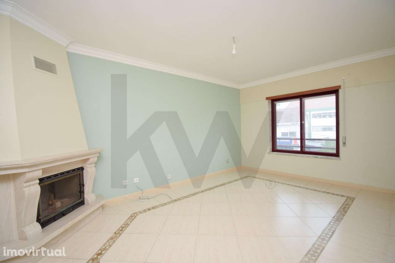 Apartamento T2 | Parqueamento e Arrecadação | Casal da Carochia, Ramad - Grande imagem: 2/25